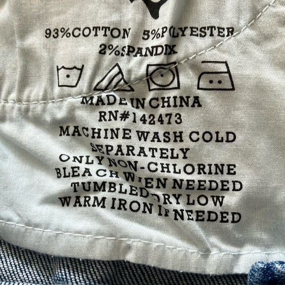 Grace & Lace size 4 Premium high waisted, distressed light wash Mom jeans - Picture 4 of 11